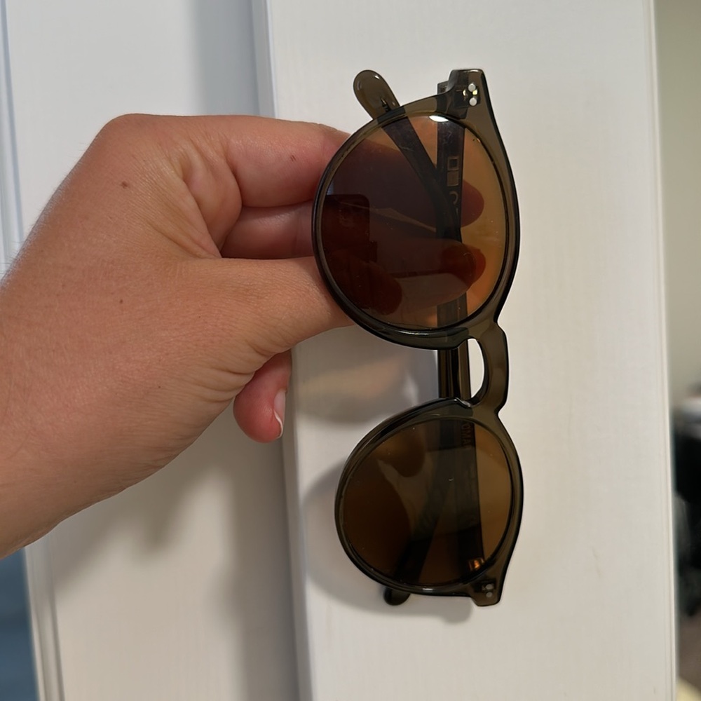 Like New Otis Sunglasses